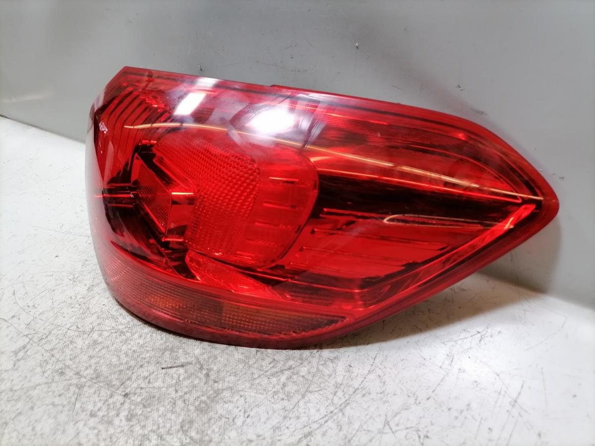 Opel Astra J Sportstourer original R&uuml;cklicht R&uuml;ckleuchte Schlussleuchte rechts Kombi Bj.2012